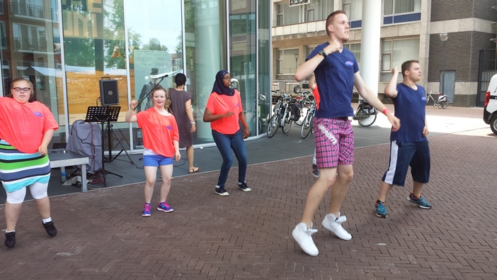 EspecialCare Special dancers in actie -1 2015